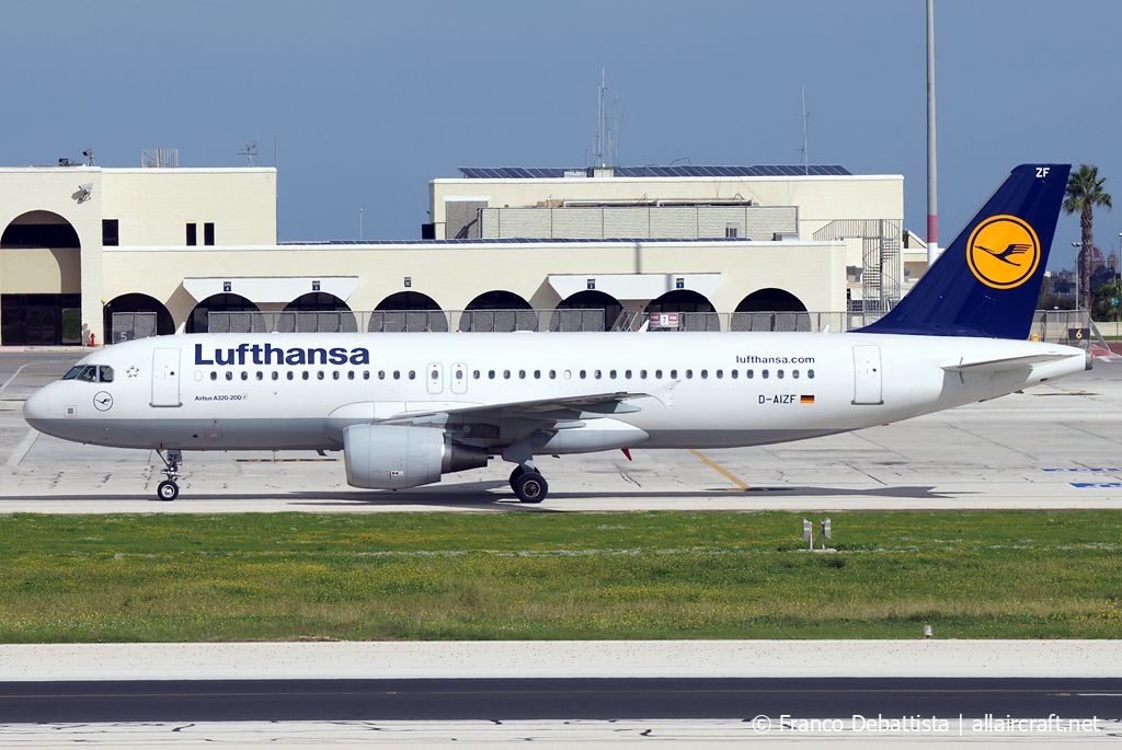 D-AIZF (4289) 2010 Airbus A320-214