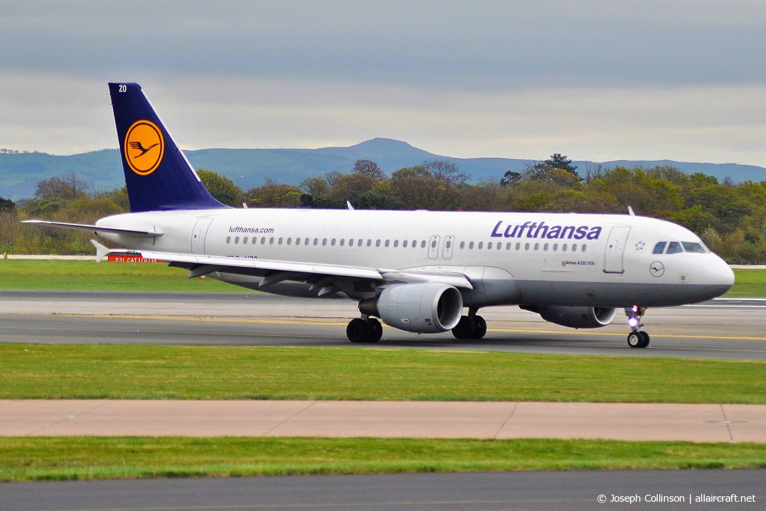 D-AIZO (5441) 2013 Airbus A320-214