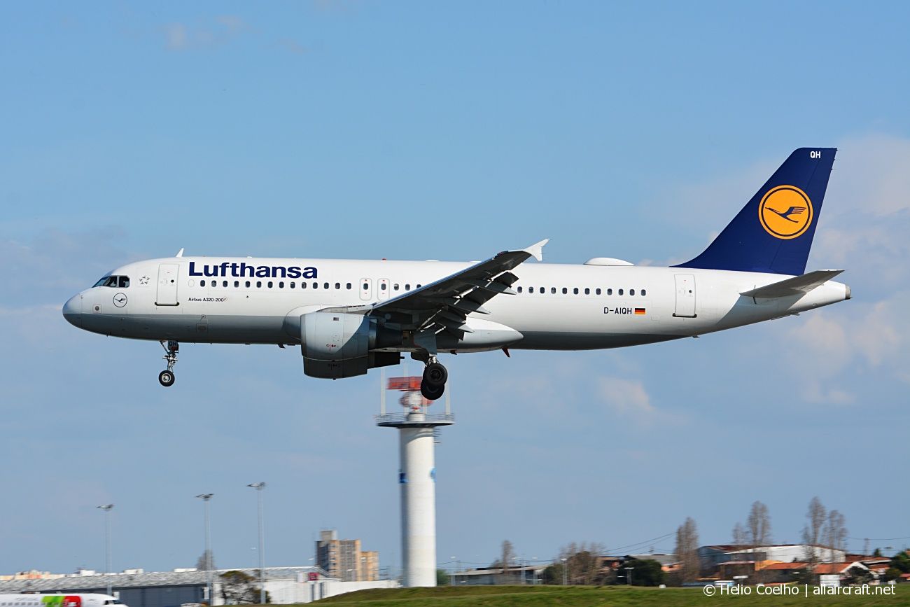 D-AIQH (217) 1991 Airbus A320-211