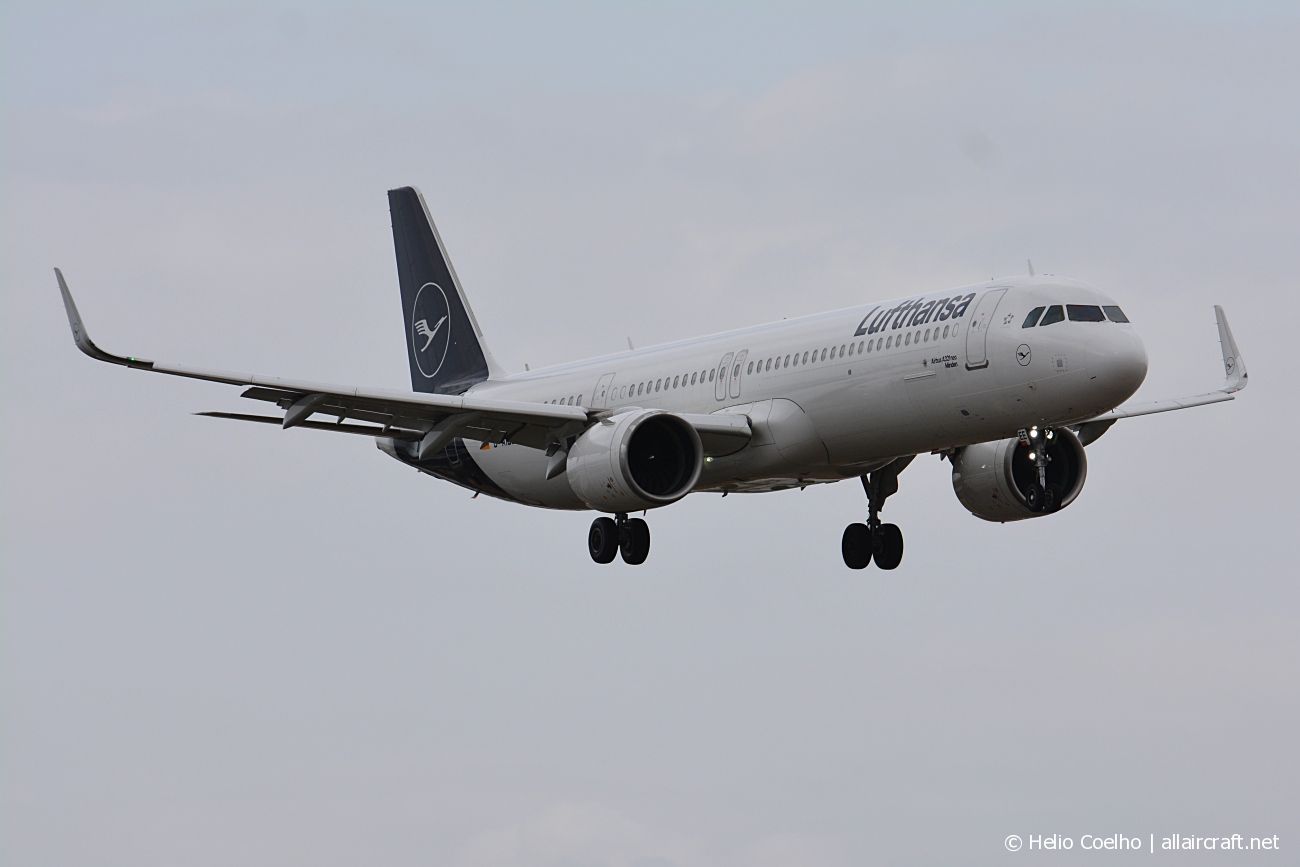 D-AIEE (9046) 2019 Airbus A321-271NX