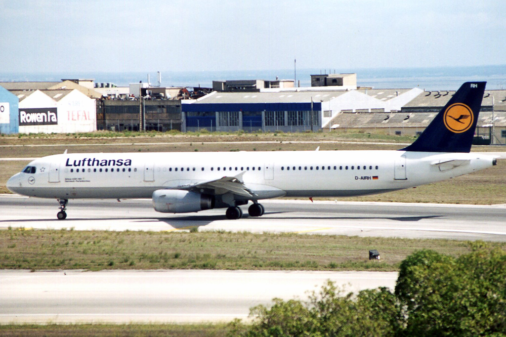 D-AIRH (412) 1993 Airbus A321-131