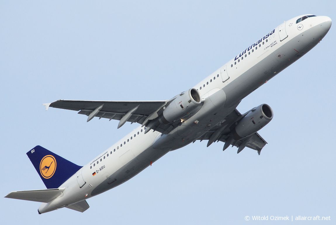 D-AIRU (692) 1997 Airbus A321-131