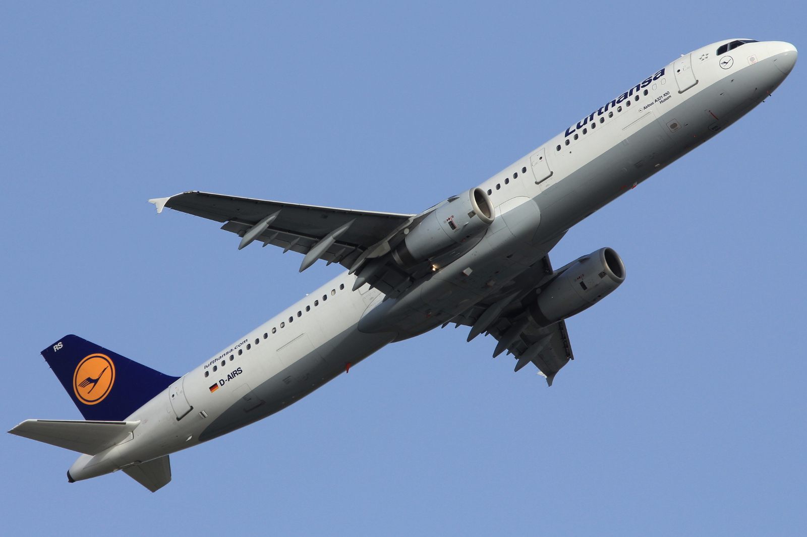 D-AIRS, (cn 595), Airbus A321-131