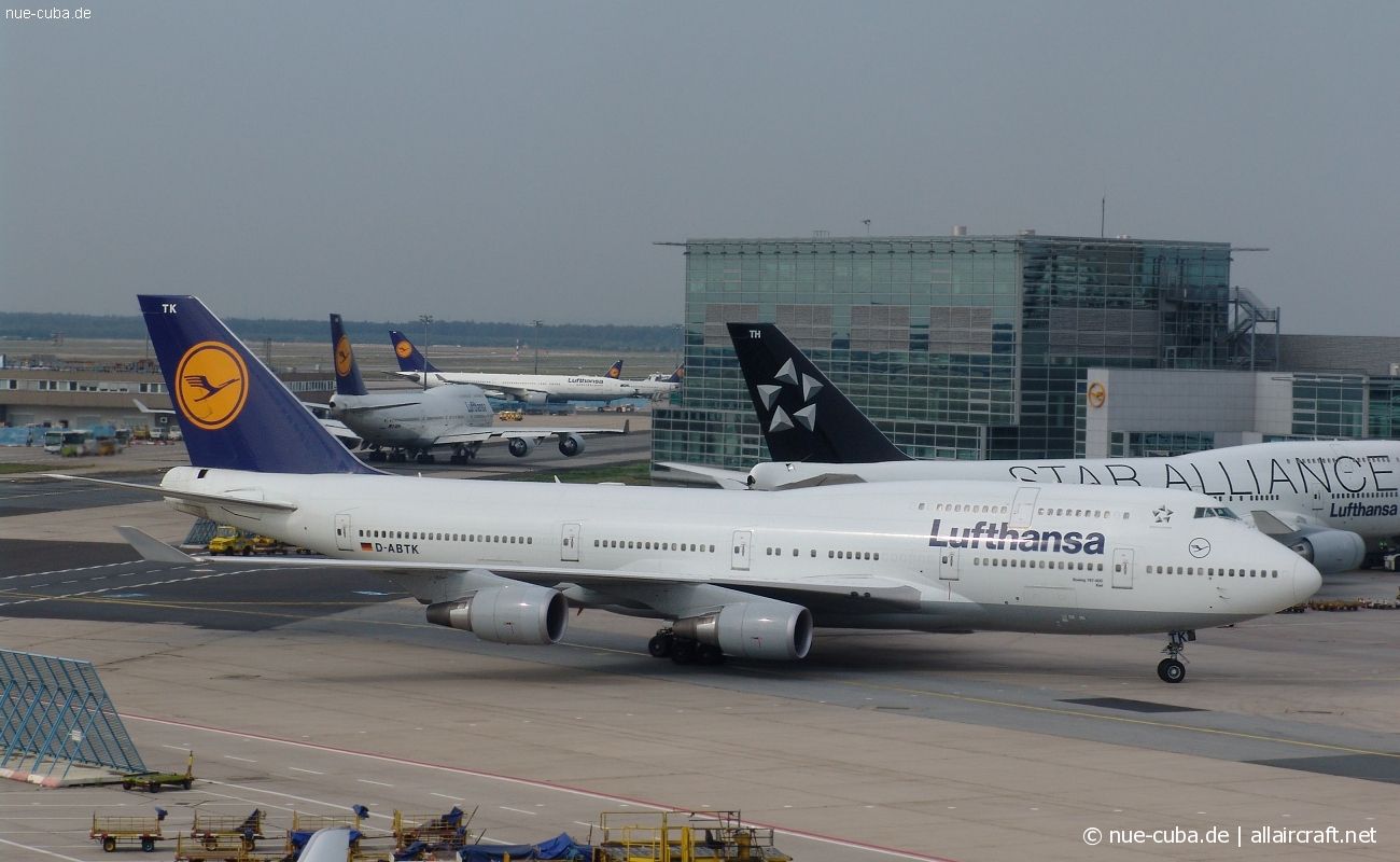 D-ABTK (29871) 2001 Boeing 747-430