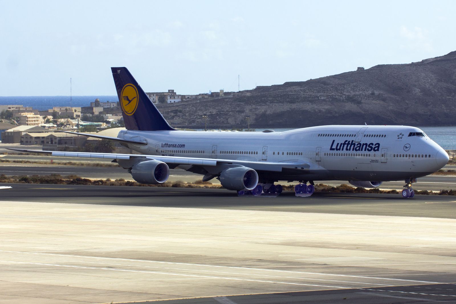 D-ABYF (37830) 1991 Boeing 747-830