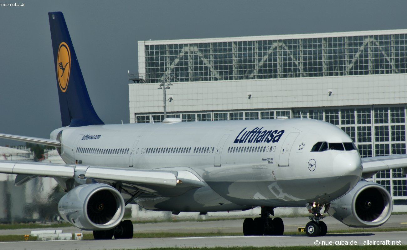 D-AIKA (570) 2004 Airbus A330-343