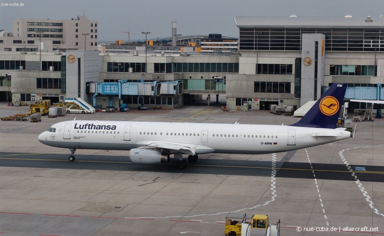 D-AIRW (699) 1997 Airbus A321-131
