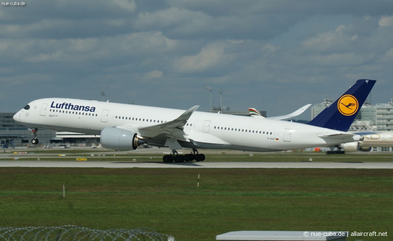 D-AIXF (146) 2017 Airbus A350-941