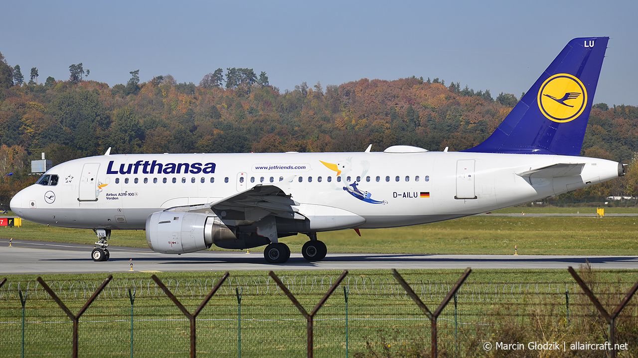 D-AILU (744) 1997 Airbus A319-114