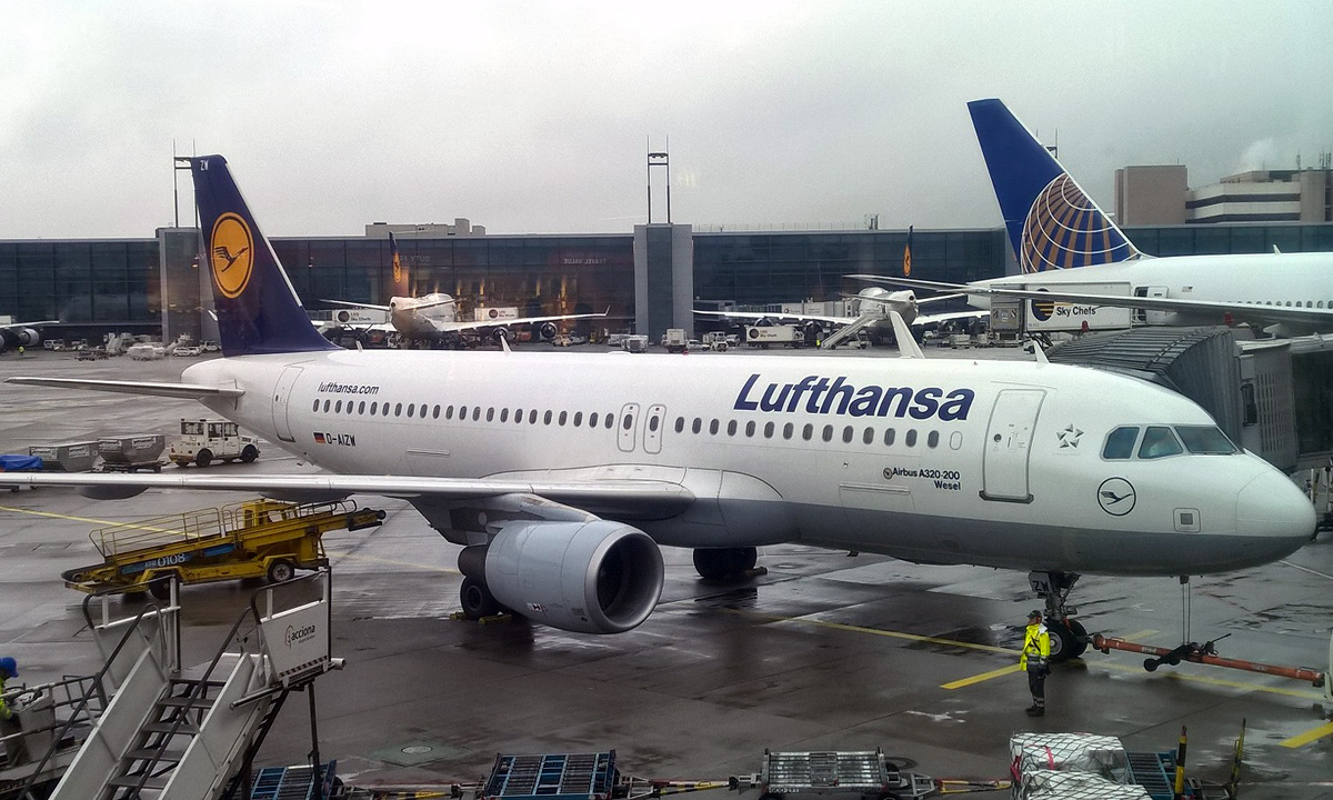 D-AIZW (5694) 2013 Airbus A320-214