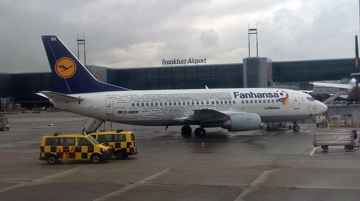 D-ABEK (25414) 1991 Boeing 737-330