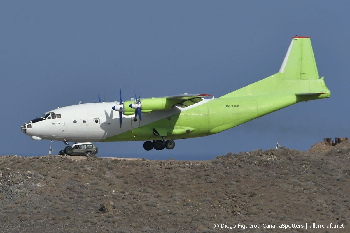 UR-KDM · Antonov An-12 · (LPA / GCLP)