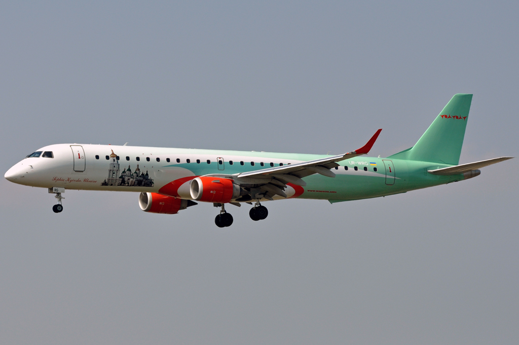 UR-WRG (19000157) Embraer 190-200IGW