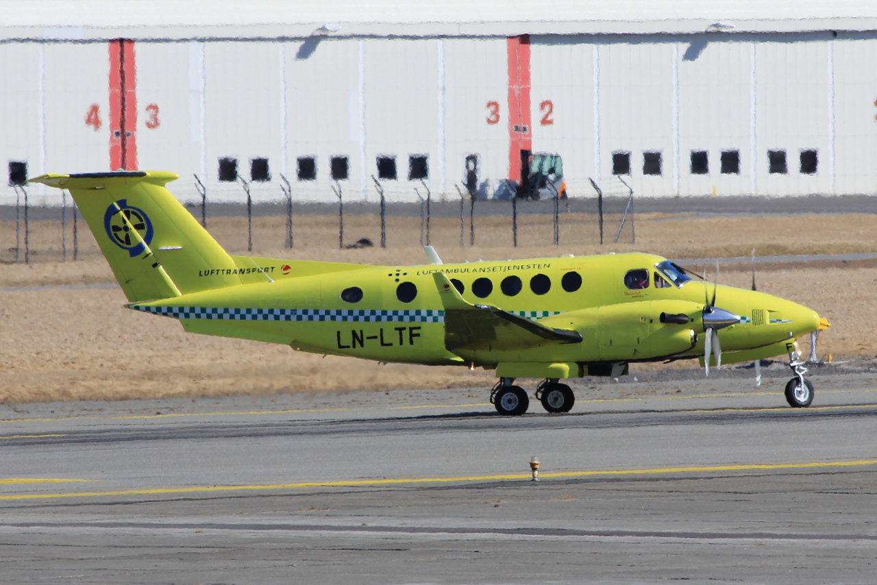 LN-LTF · Beechcraft B200 King Air · (SVG / ENZV)