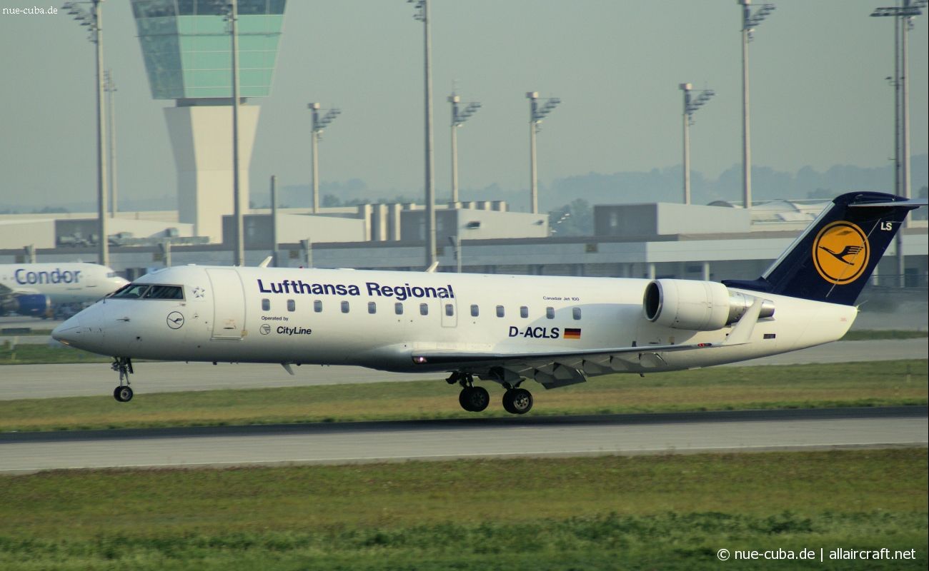 D-ACLS (7090) 1995 Bombardier CRJ-100LR