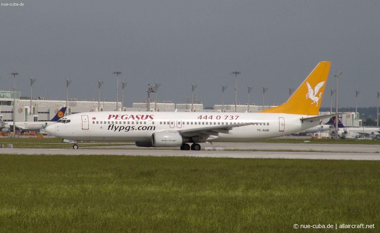 TC-AAB (28620) 2000 Boeing 737-86N