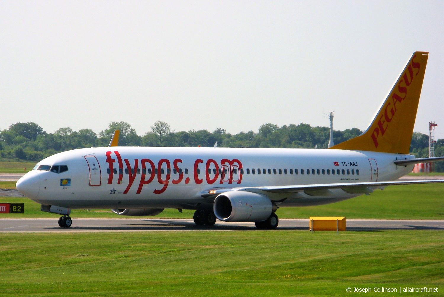 TC-AAJ (35702) 2009 Boeing 737-82R(WL)