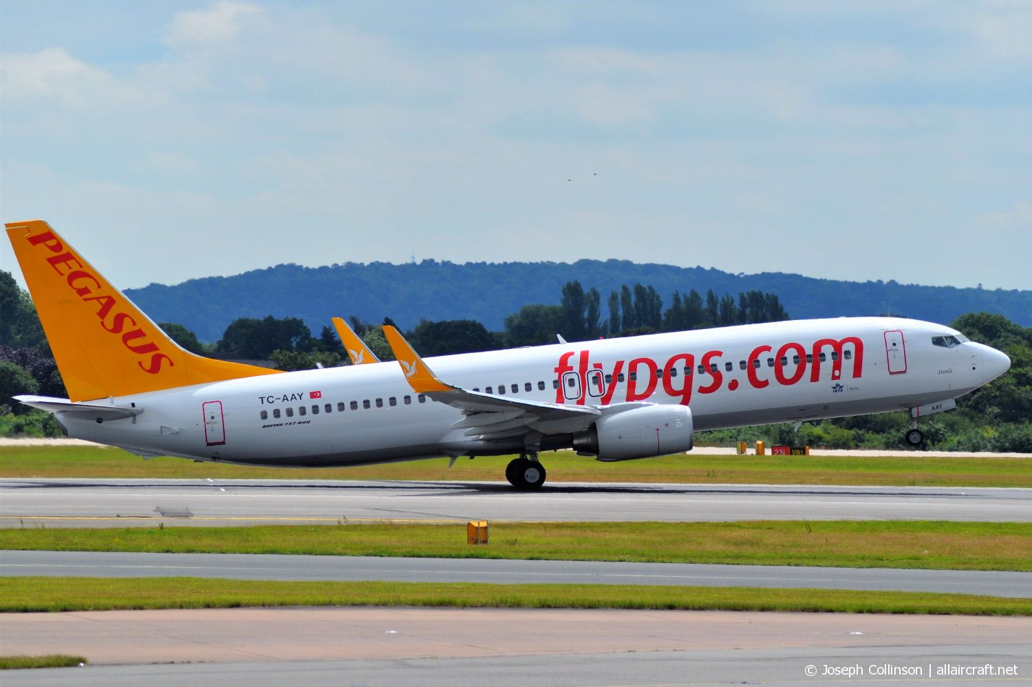 TC-AAY (40879) 2010 Boeing 737-82R(WL)