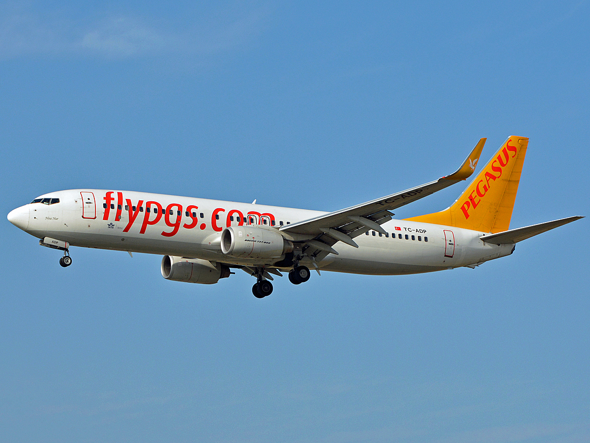 TC-ADP (40720) 2011 Boeing 737-82R WL