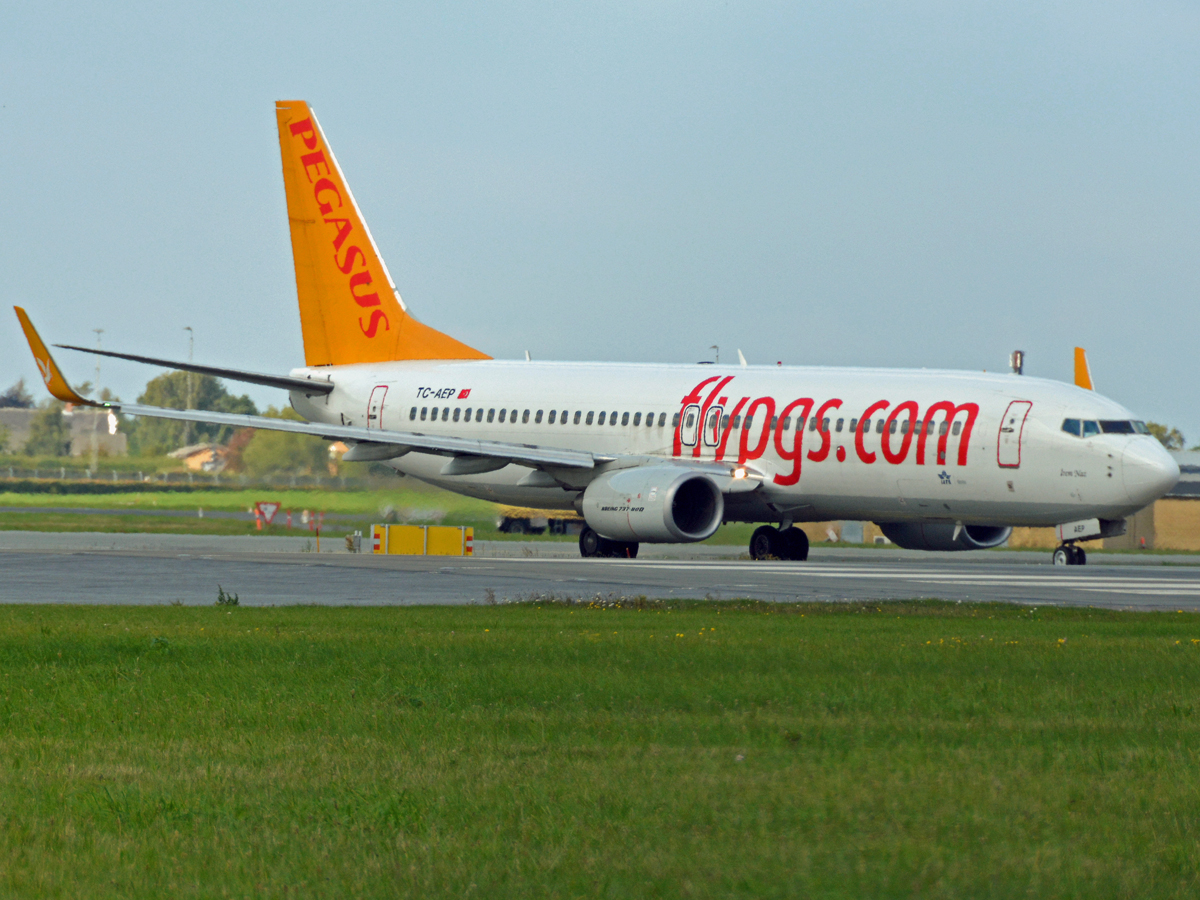 TC-AEP (40724) 2011 Boeing 737-82R WL