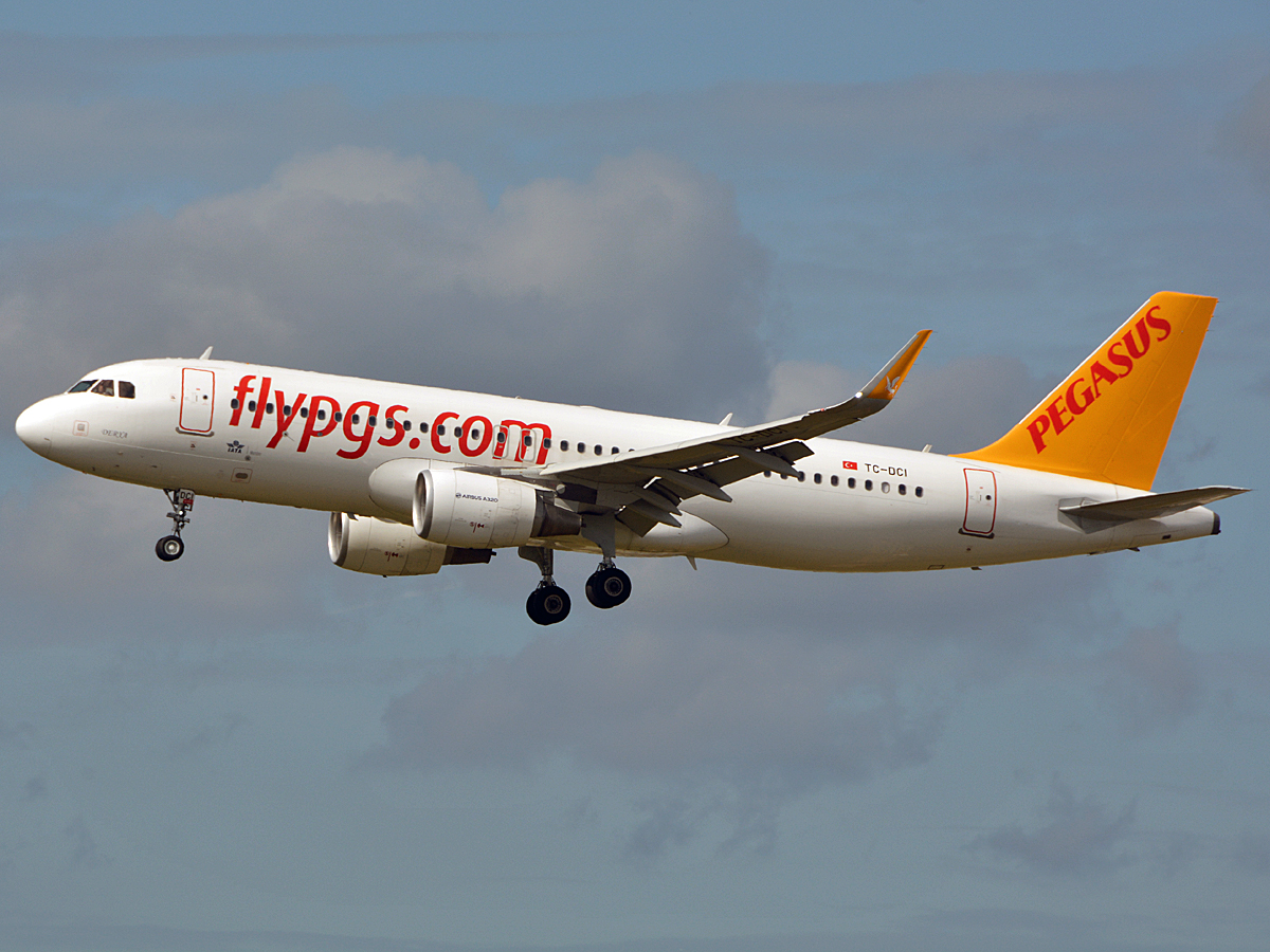 TC-DCI (6666) 2015 Airbus A320-216