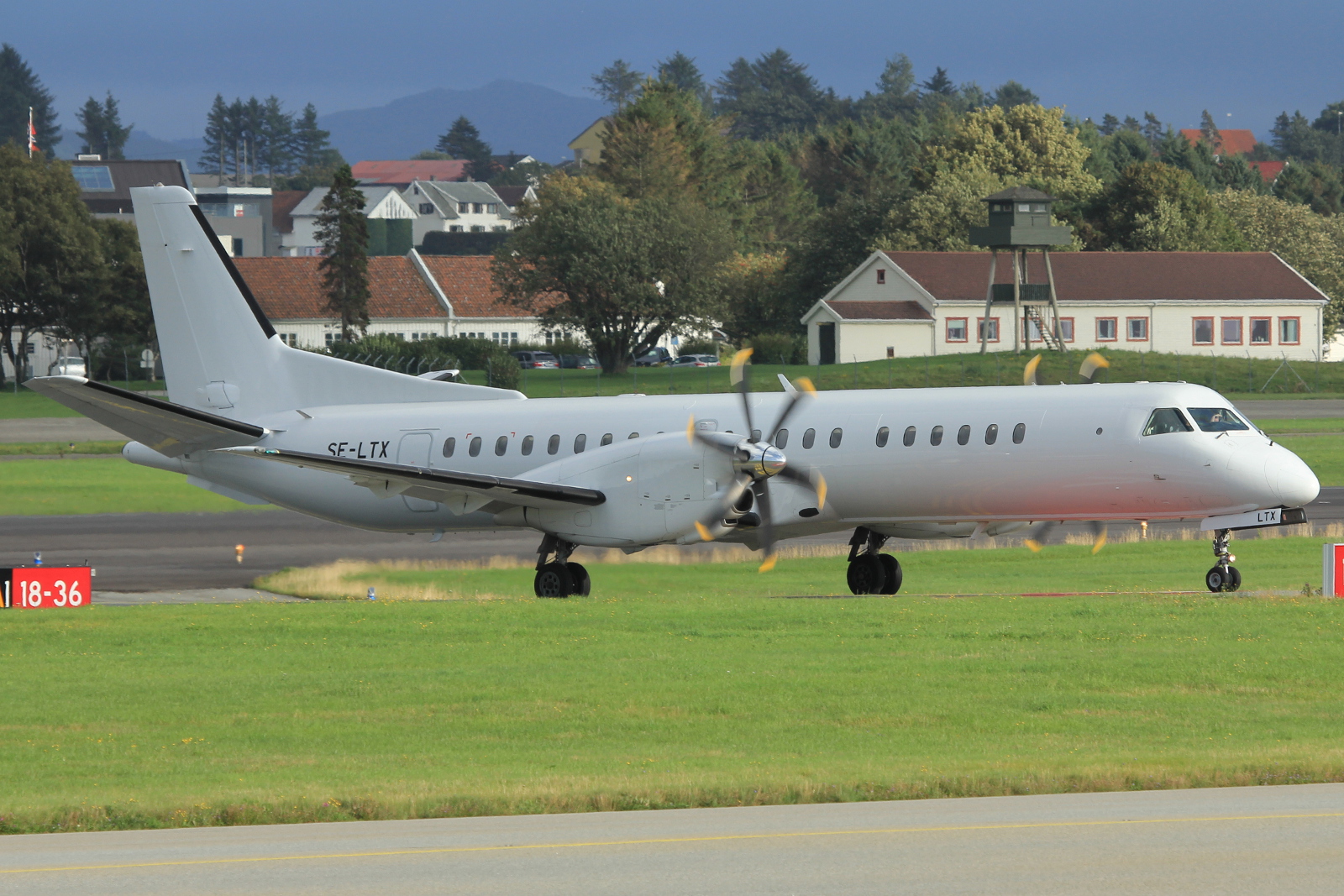 SE-LTX, (cn 2000-024), Saab 2000