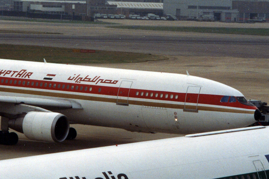 SU-GAX, (cn 601), Airbus A300B4-622R