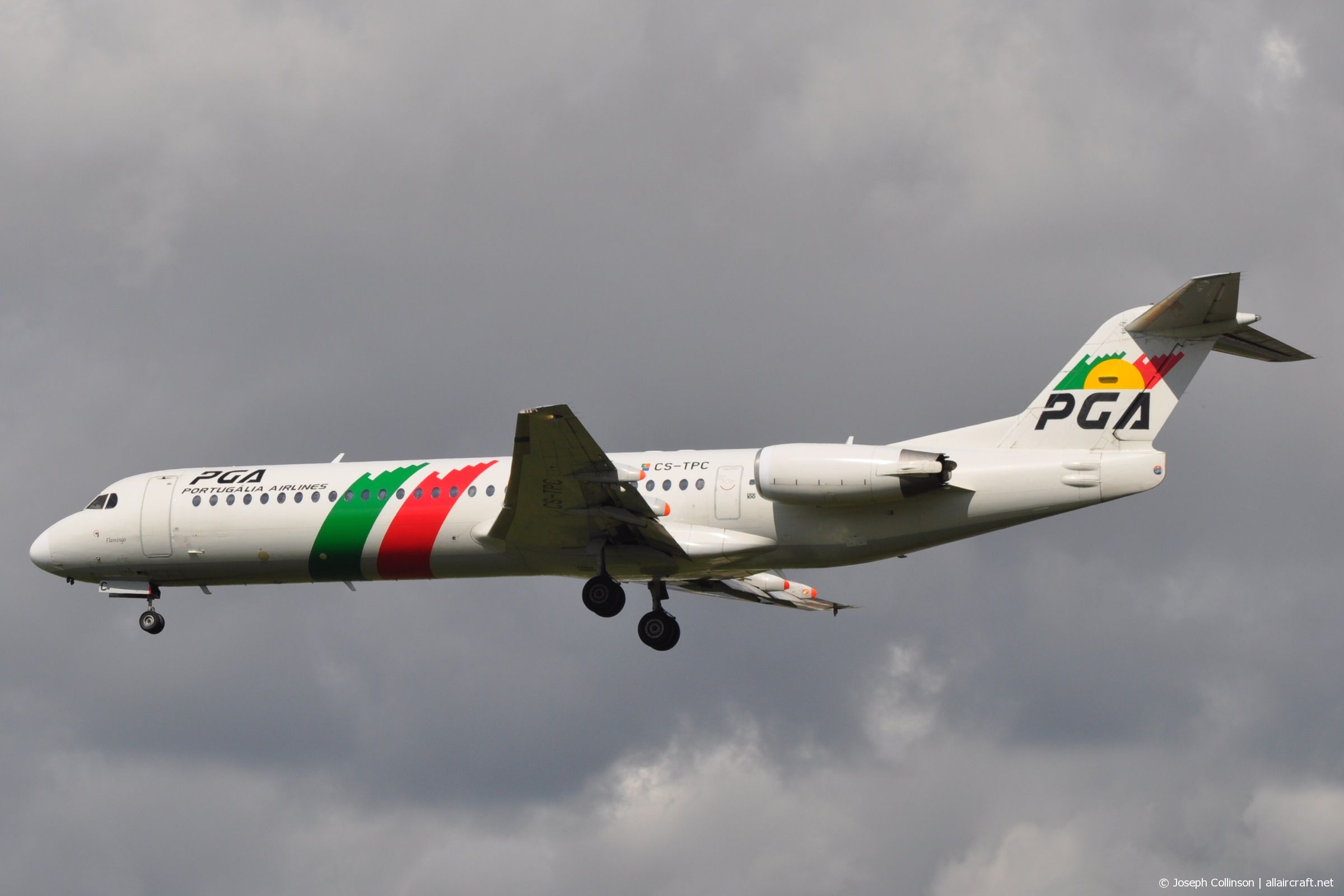 CS-TPC (11287) 1990 Fokker 100