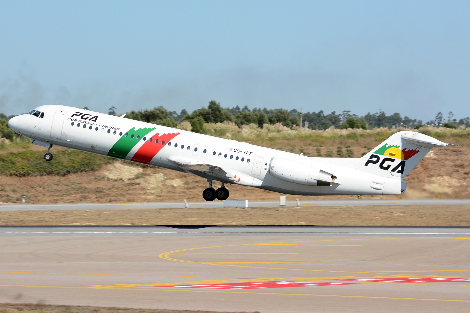 CS-TPF (11258) 1989 Fokker 100