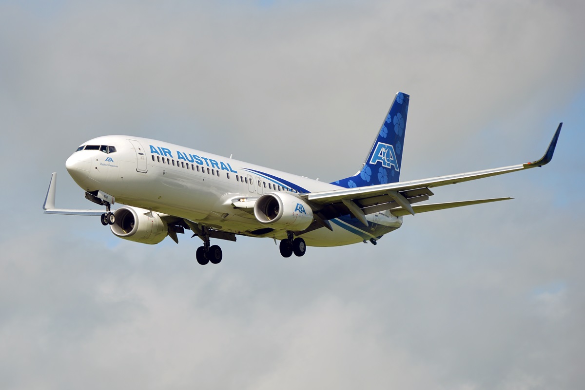 F-ONGB (cn 40911) Boeing 737-89M