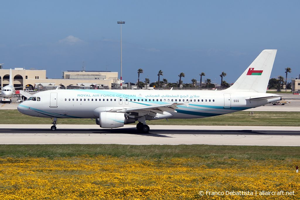 555 (4117) 2009 Airbus A320-214(CJ) Prestige