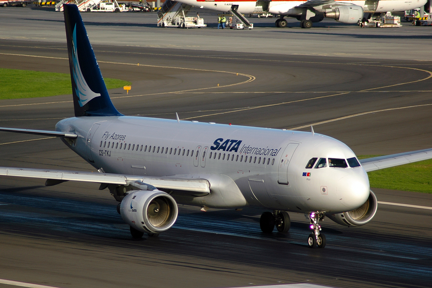 CS-TKJ (795) 1998 Airbus A320-212