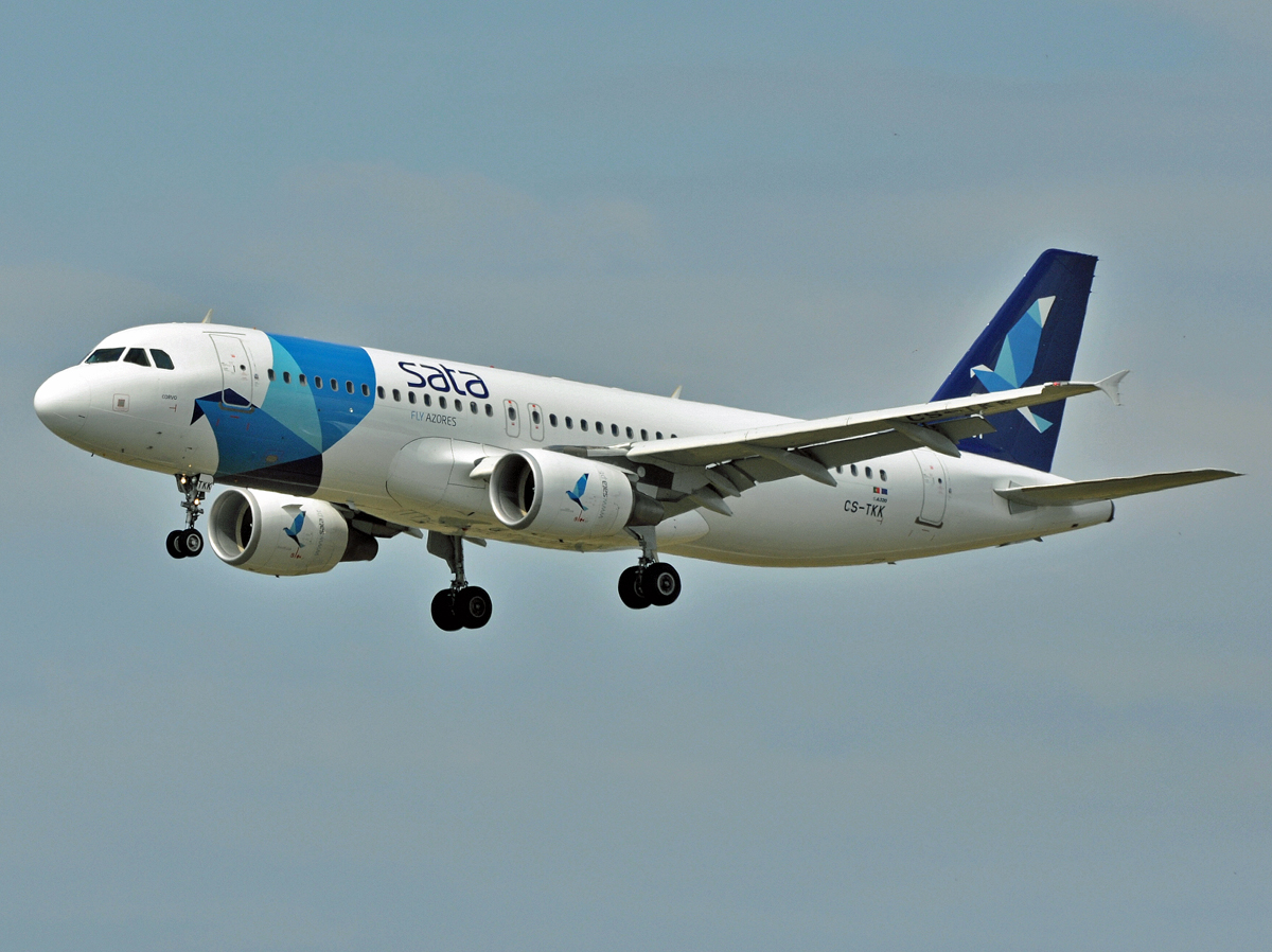 CS-TKK (2390) 2005 Airbus A320-214