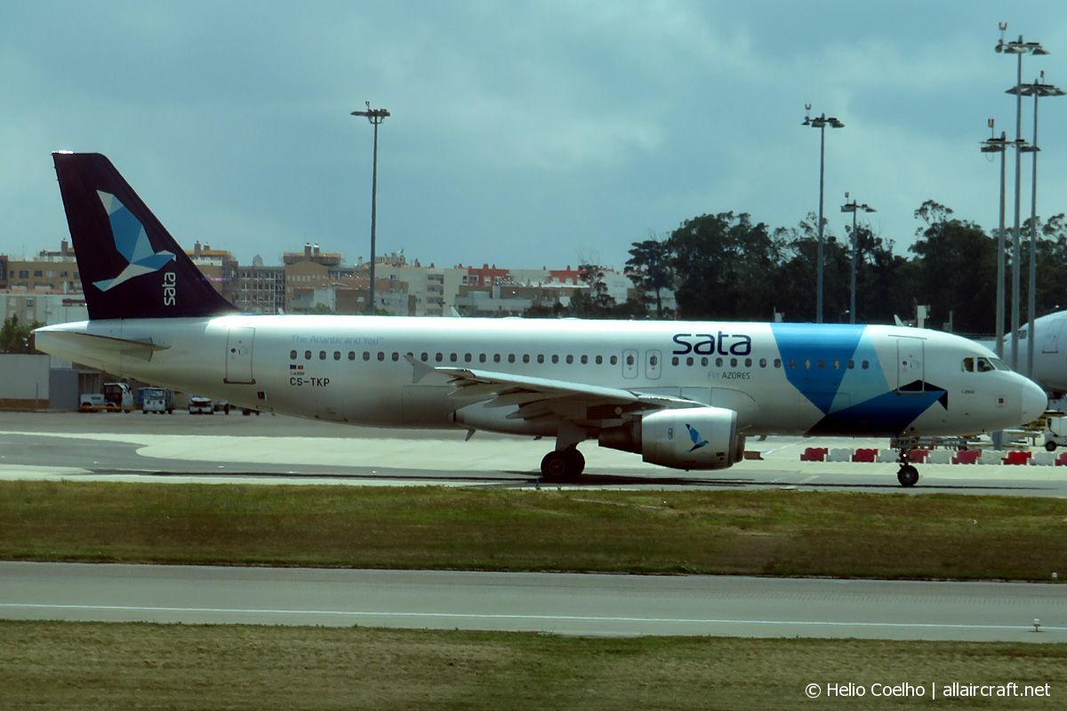 CS-TKP (2011) 2003 Airbus A320-214