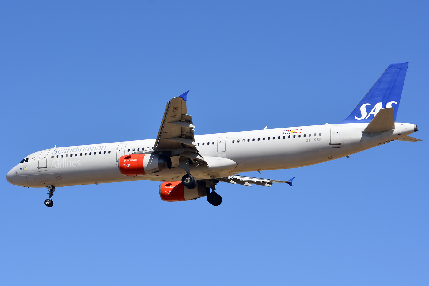 OY-KBF (1807) 2002 Airbus A321-232