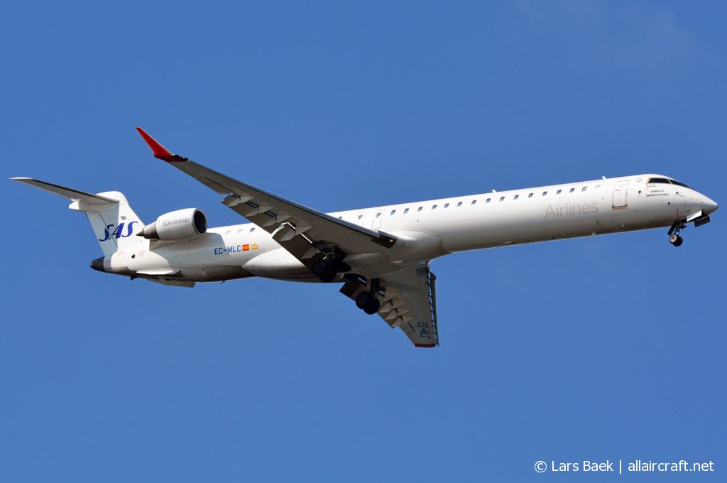 EC-MLC (cn 19048) Bombardier CRJ-1000