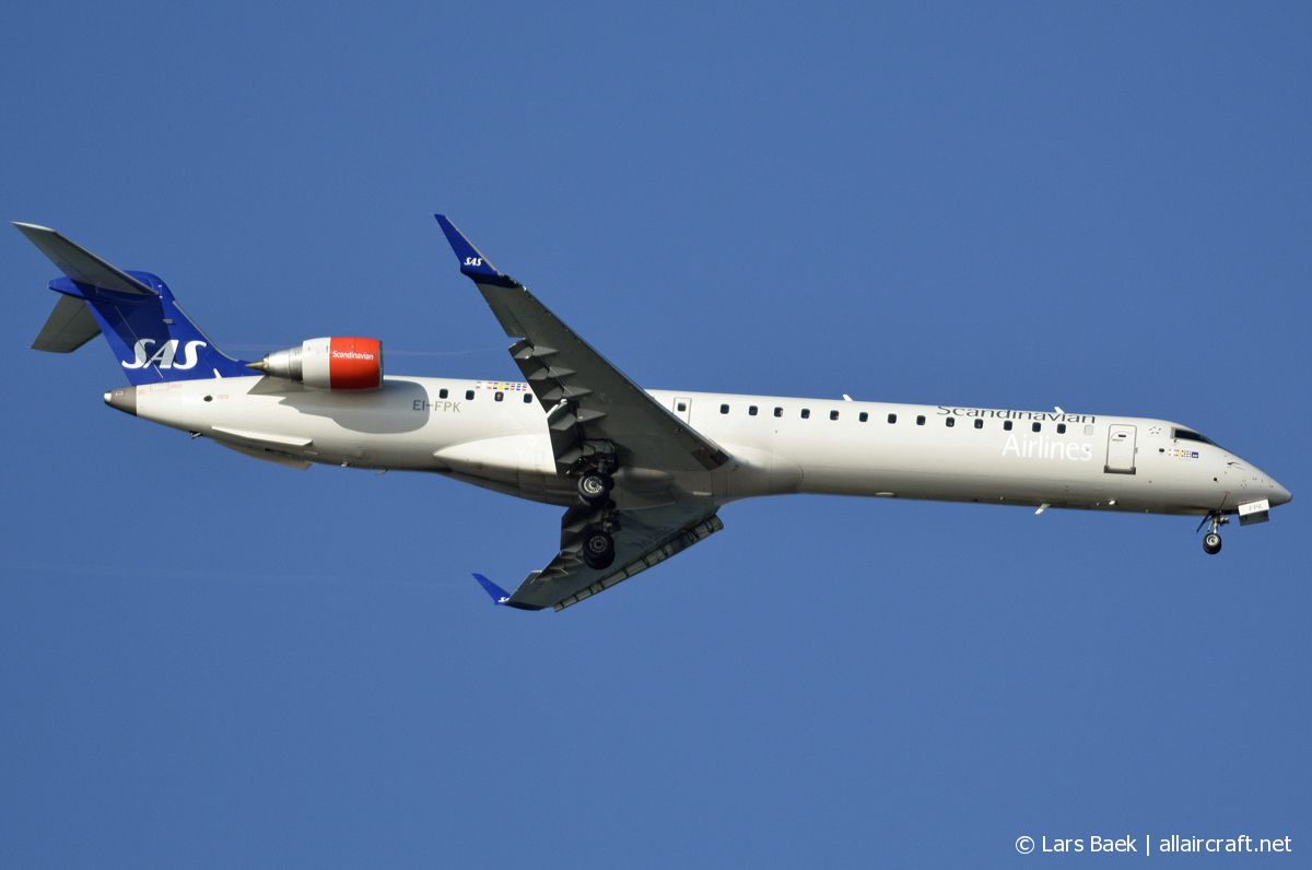 EI-FPK (15428) 2017 Bombardier CRJ-900LR