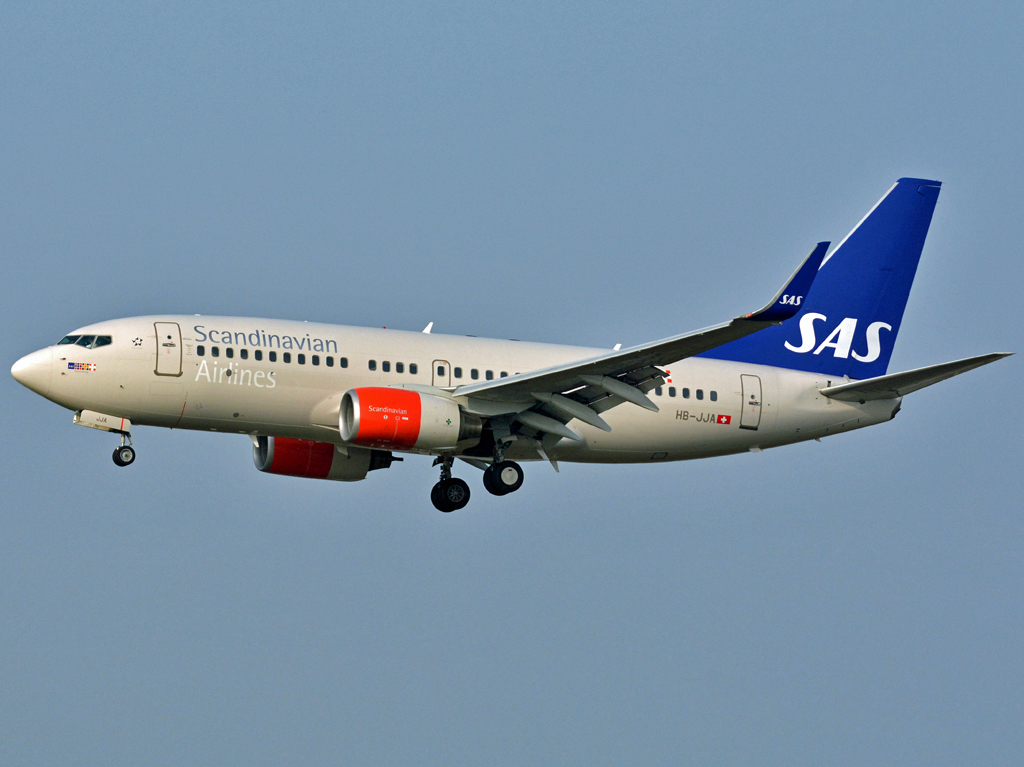 HB-JJA (34303) 2005 Boeing 737-7AK BBJ