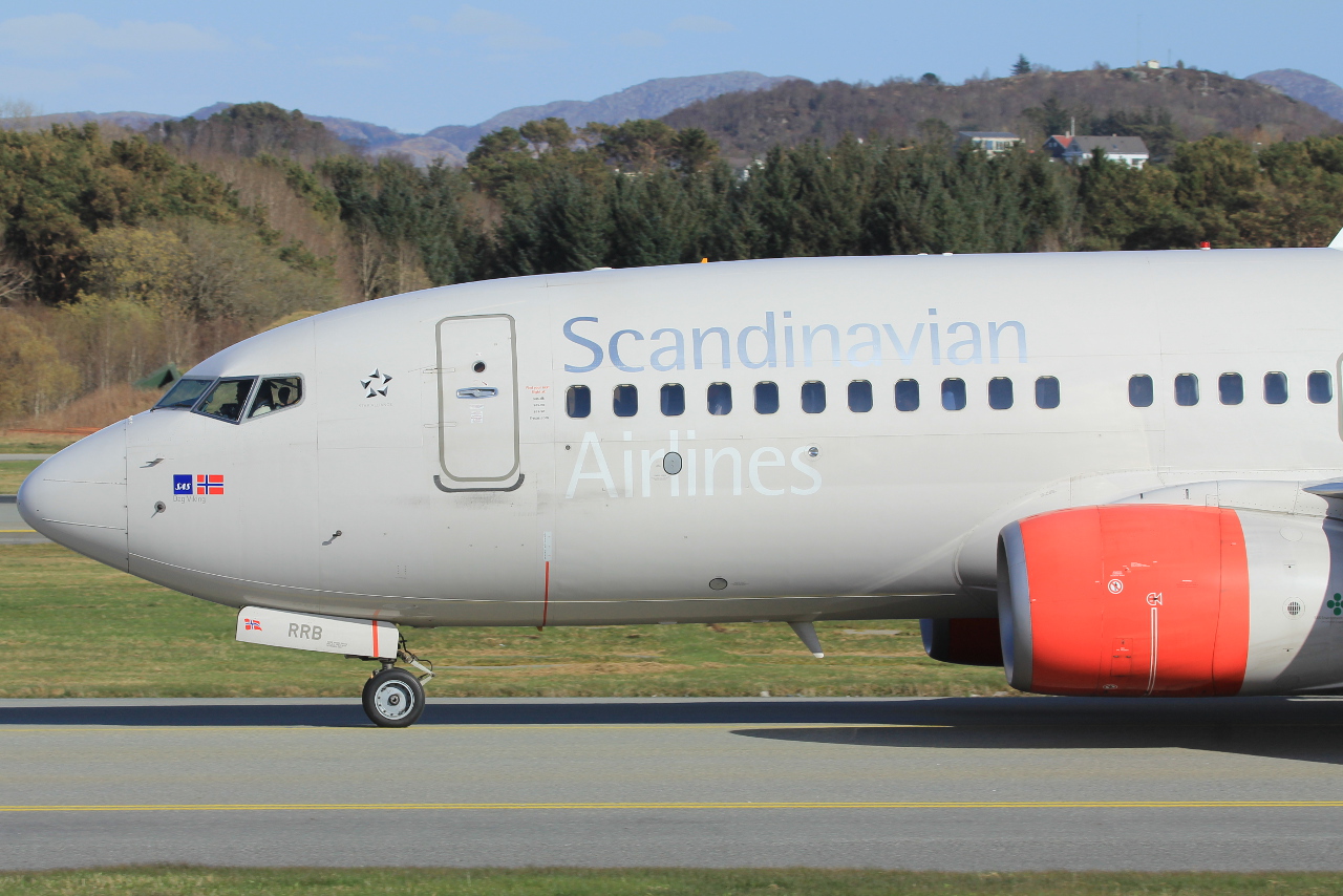 LN-RRB (32276) 2007 Boeing 737-783(WL)