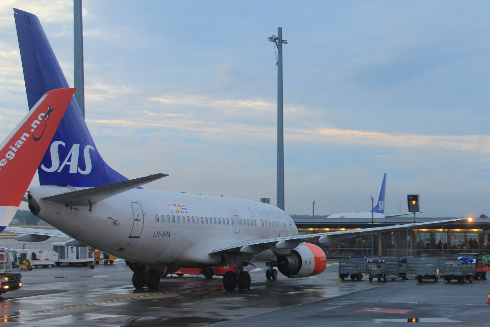 LN-RPA, (cn 28290), Boeing 737-683