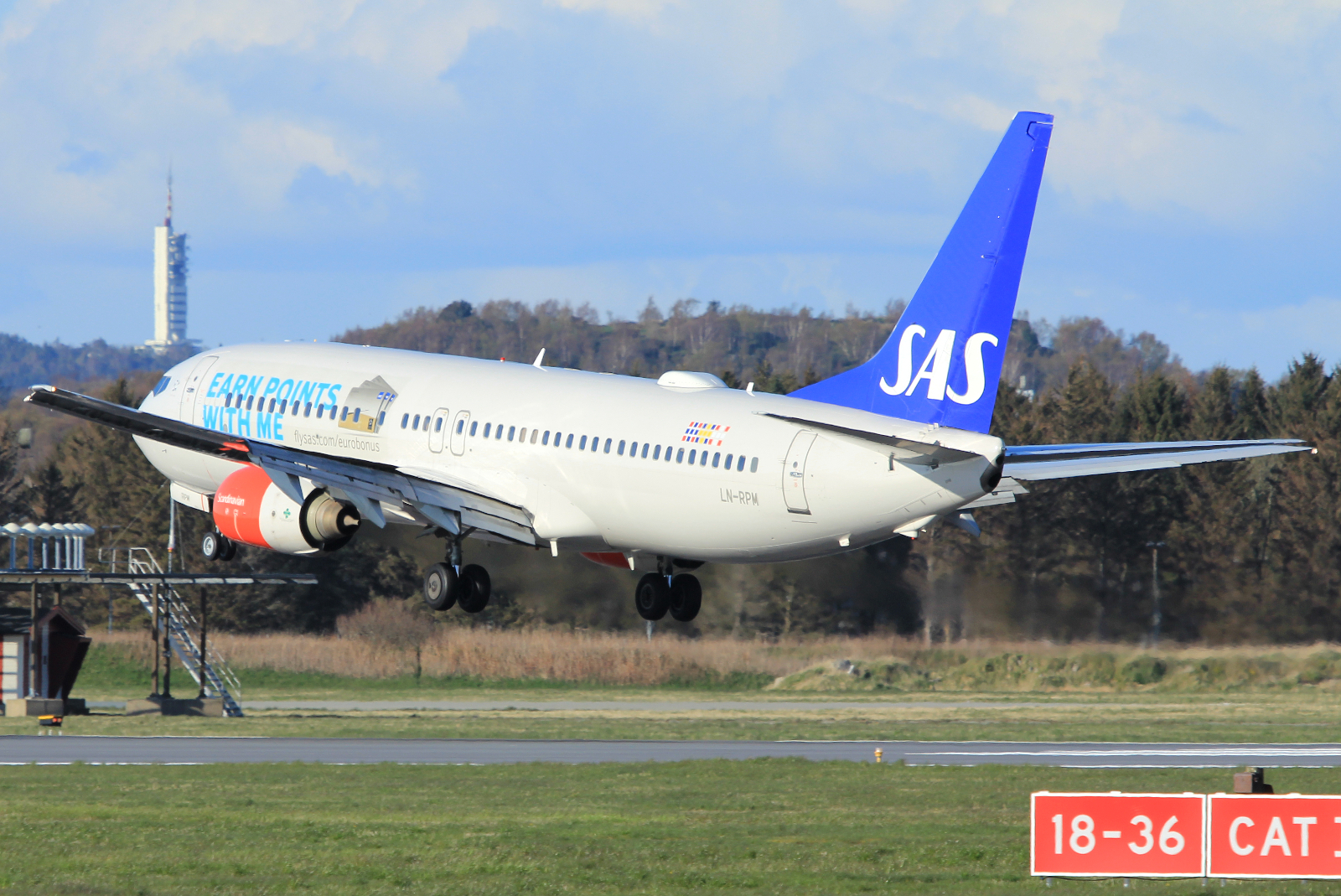 LN-RPM (cn 30195) Boeing 737-883