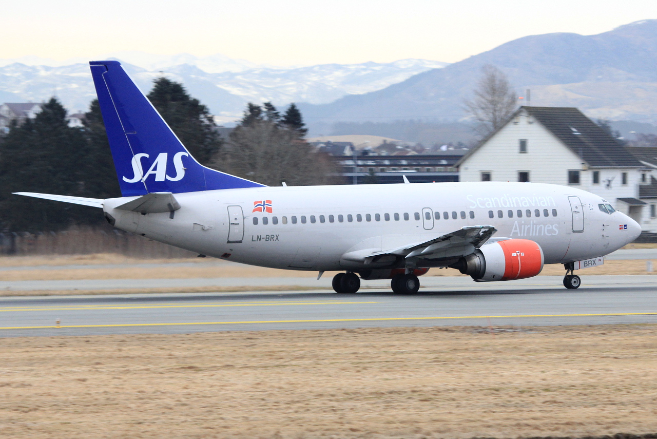 LN-BRX (25797) 1993 Boeing 737-505