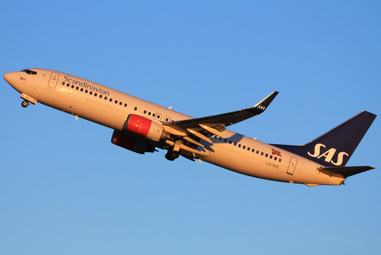 LN-RRE (35706) 2008 Boeing 737-85P(WL)