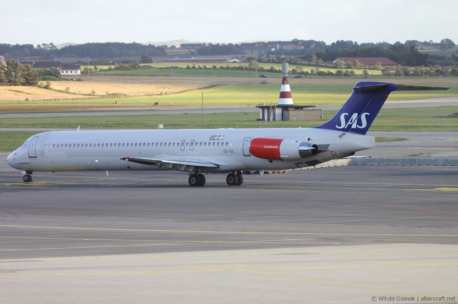 SE-DIL (49913) 1989 McDonnell Douglas MD-81