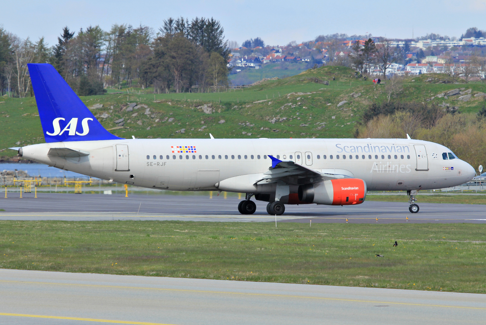 SE-RJF (1383) 2000 Airbus A320-232
