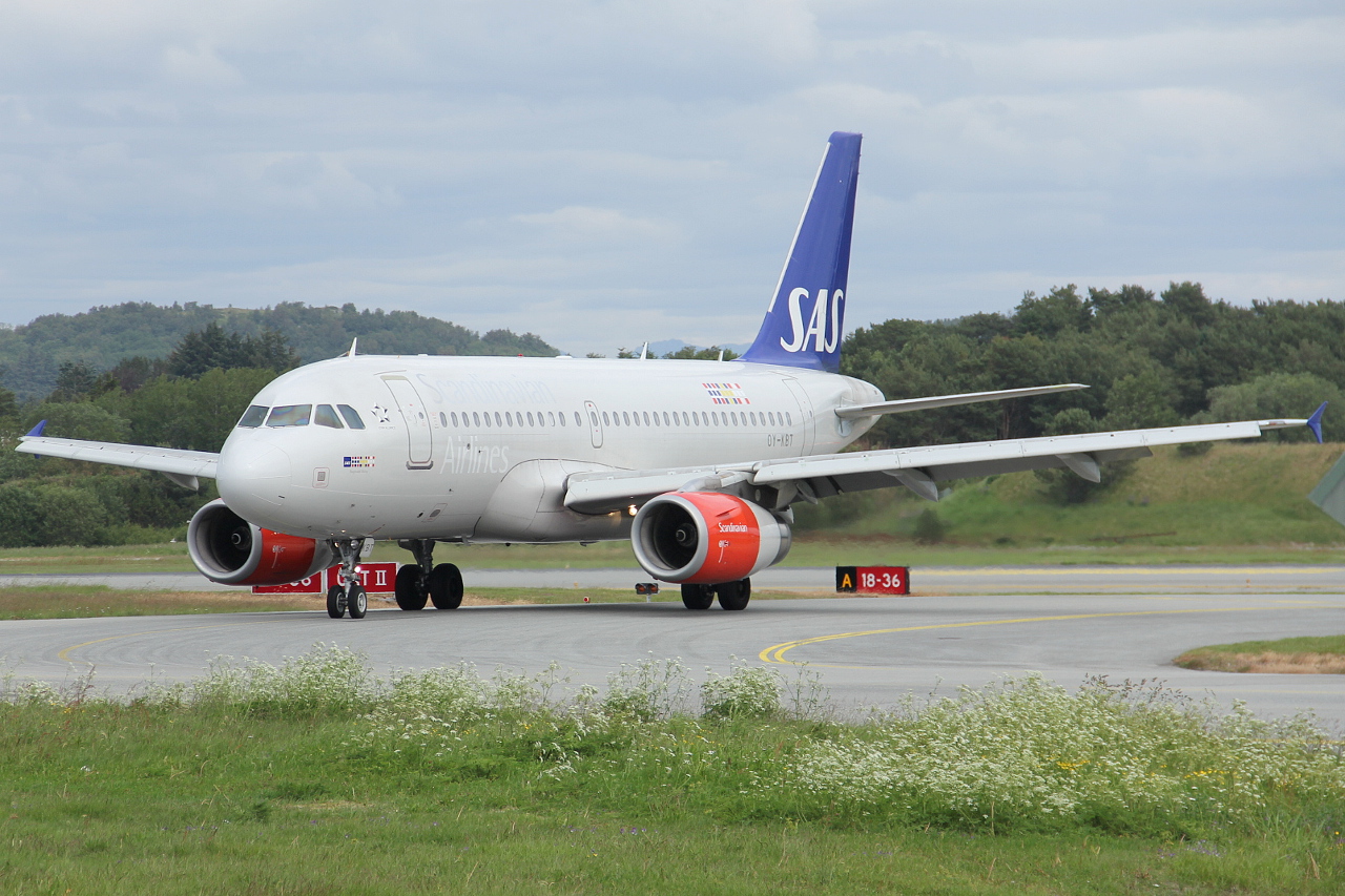 OY-KBT (3292) 2007 Airbus A319-131