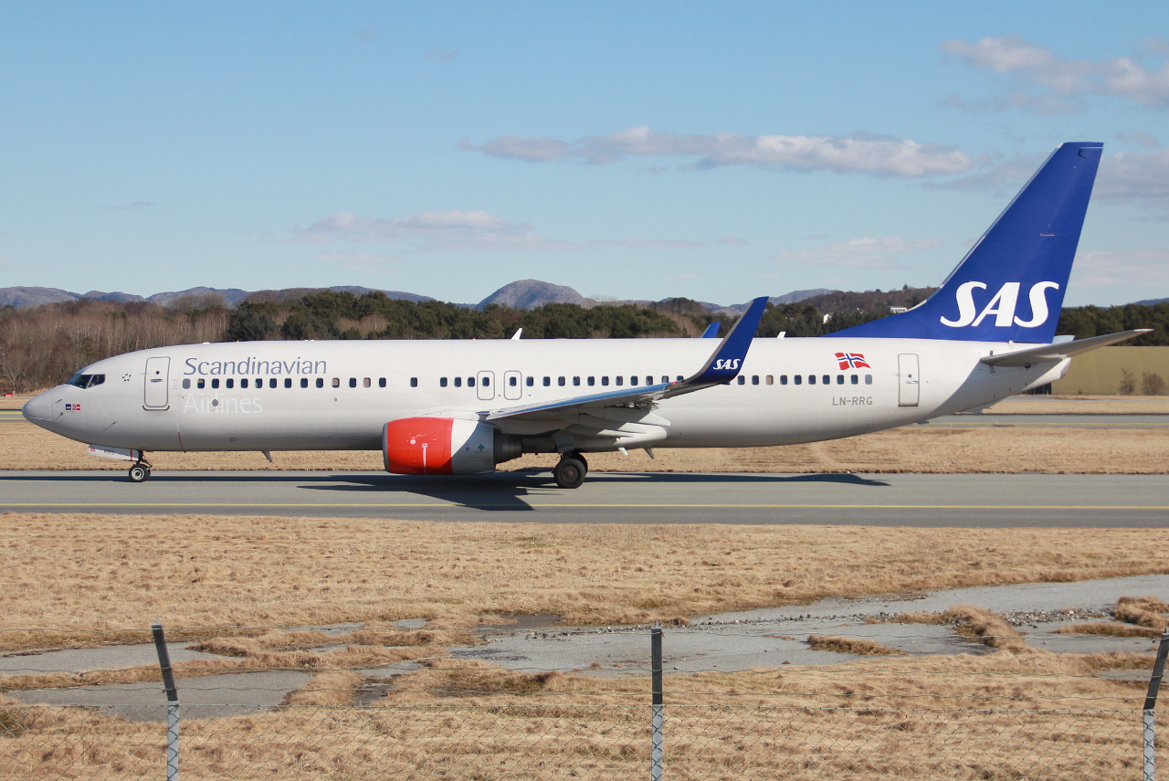 LN-RRG (35708) 2008 Boeing 737-85P WL