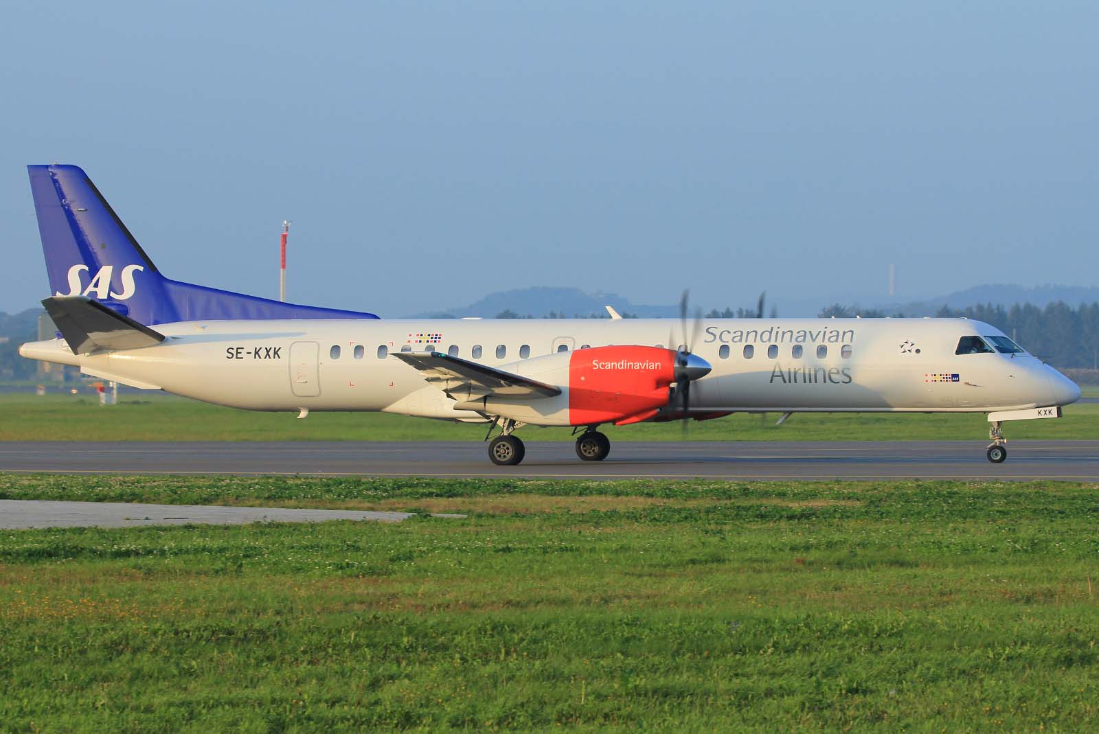 SE-KXK (2000-012) 1995 Saab 2000