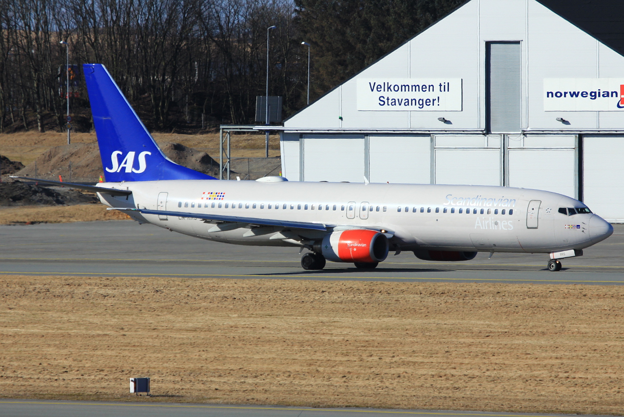 LN-RRS (28325) 2001 Boeing 737-883