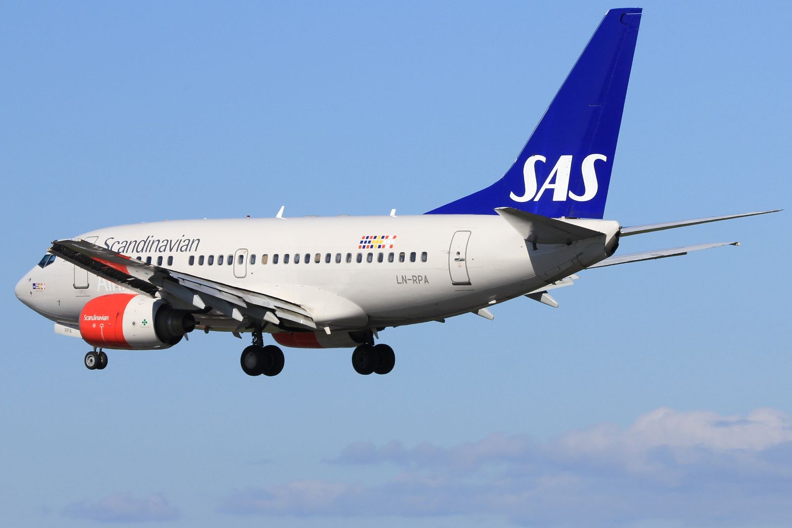 LN-RPA (cn 28290) Boeing 737-683